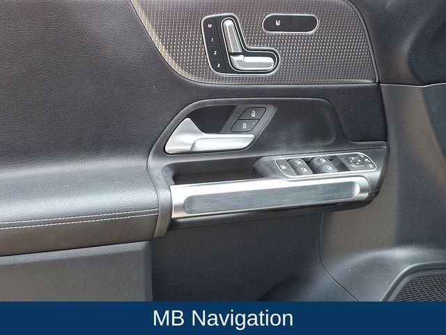 2022 Mercedes-Benz GLB 250 Vehicle Photo in DANBURY, CT 06810-5034