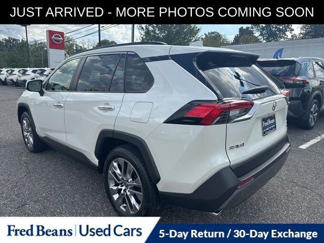 2020 Toyota RAV4 Vehicle Photo in Flemington, NJ 08822