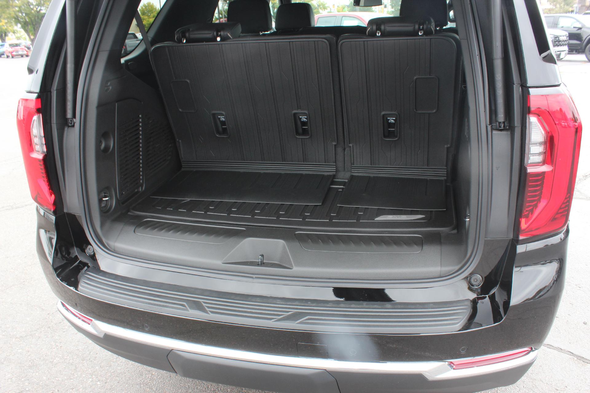 2026 GMC Yukon Vehicle Photo in AURORA, CO 80012-4011