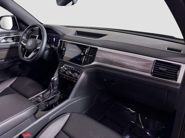 2023 Volkswagen Atlas Cross Sport Vehicle Photo in Puyallup, WA 98371