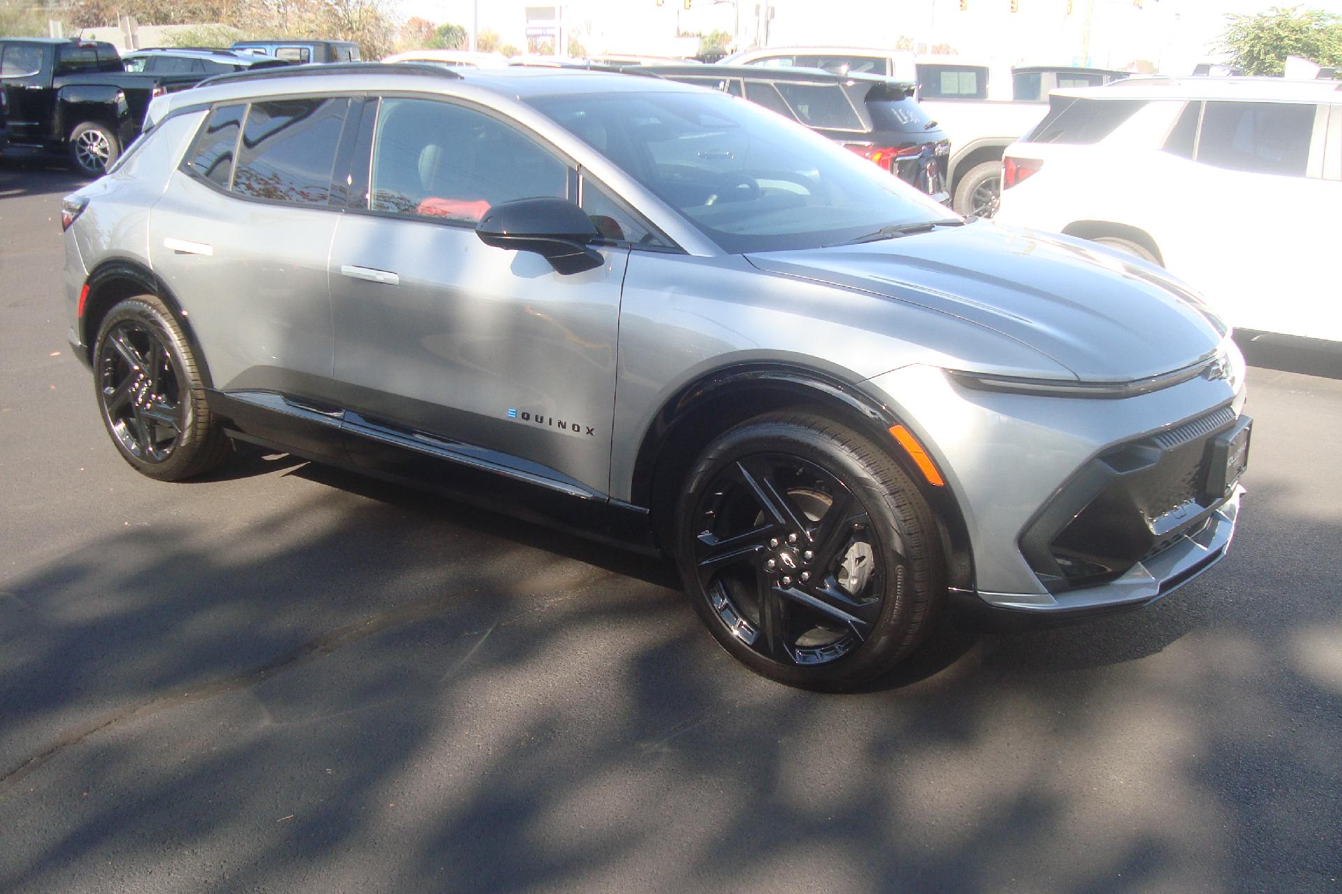 2025 Chevrolet Equinox EV Vehicle Photo in PORTSMOUTH, NH 03801-4196