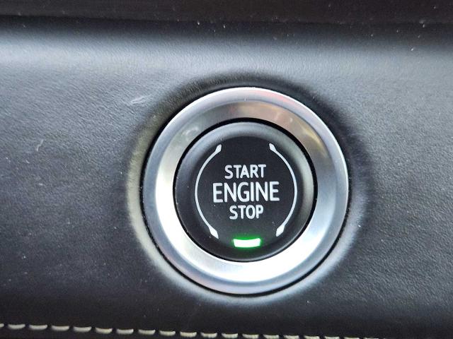 2022 Cadillac Escalade ESV Vehicle Photo in DENTON, TX 76210-9321