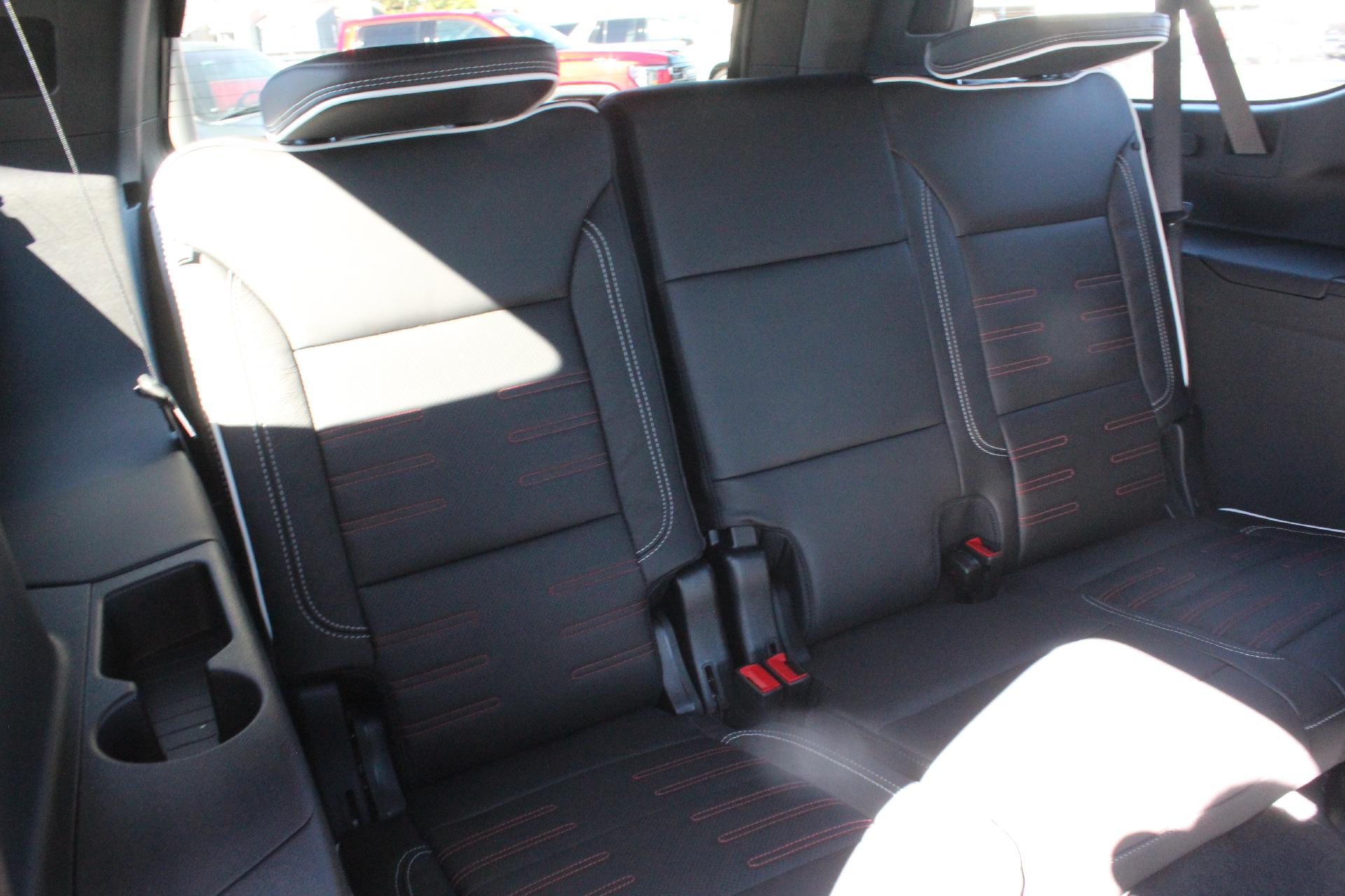 2026 GMC Yukon XL Vehicle Photo in AURORA, CO 80012-4011