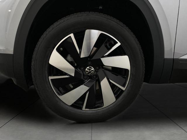 2025 Volkswagen Atlas Cross Sport Vehicle Photo in Appleton, WI 54913