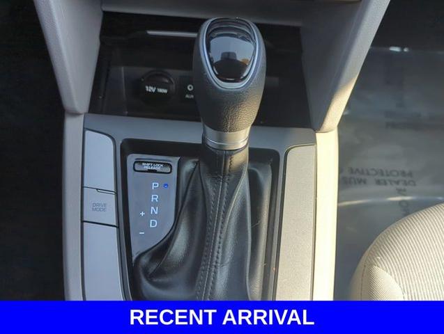 2018 Hyundai ELANTRA Vehicle Photo in Merrillville, IN 46410