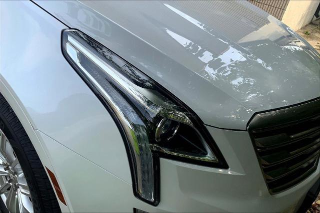 2017 Cadillac XT5 Vehicle Photo in KANSAS CITY, MO 64114-4545