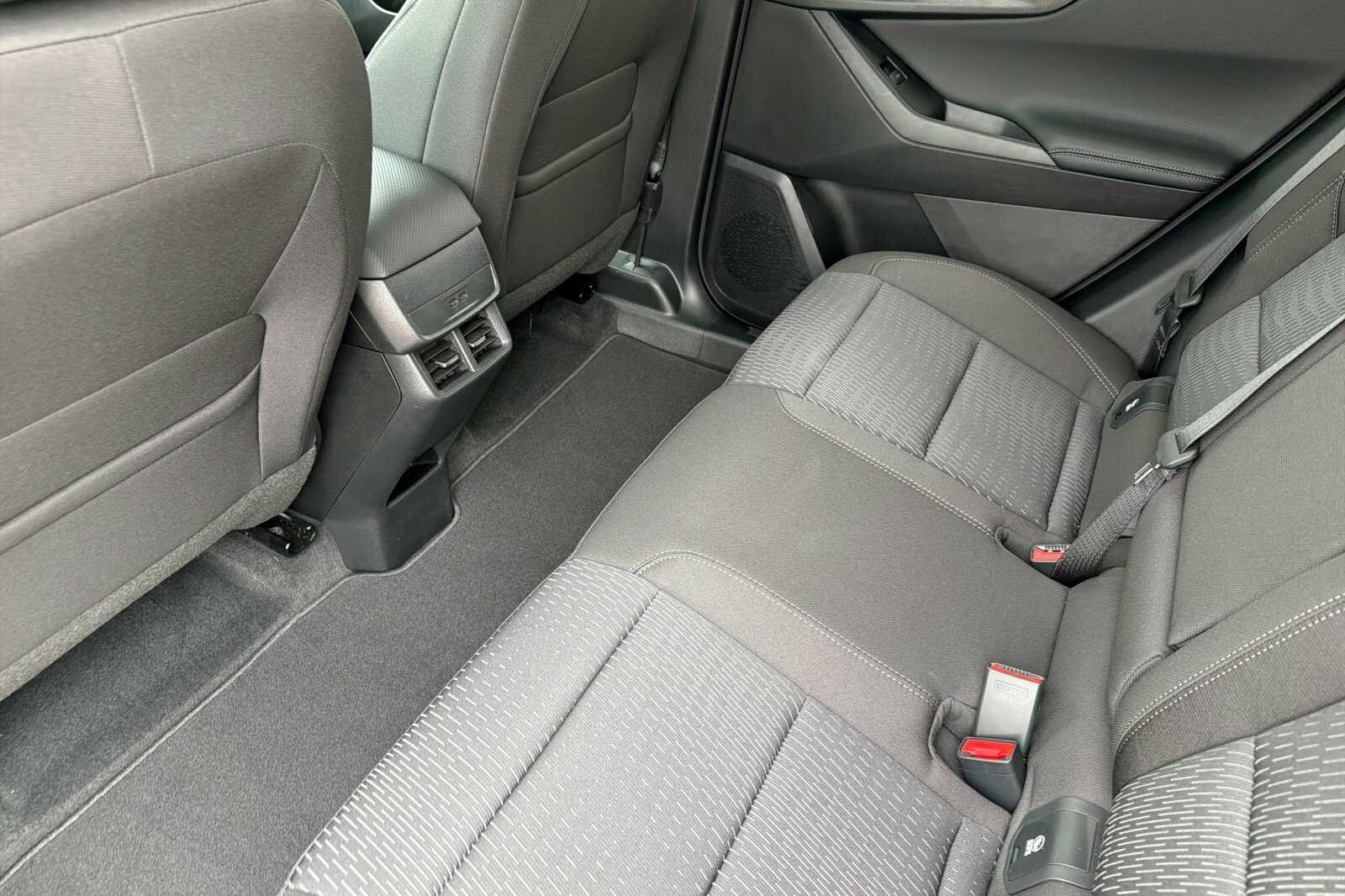2027 Chevrolet Equinox LT - Photo 12