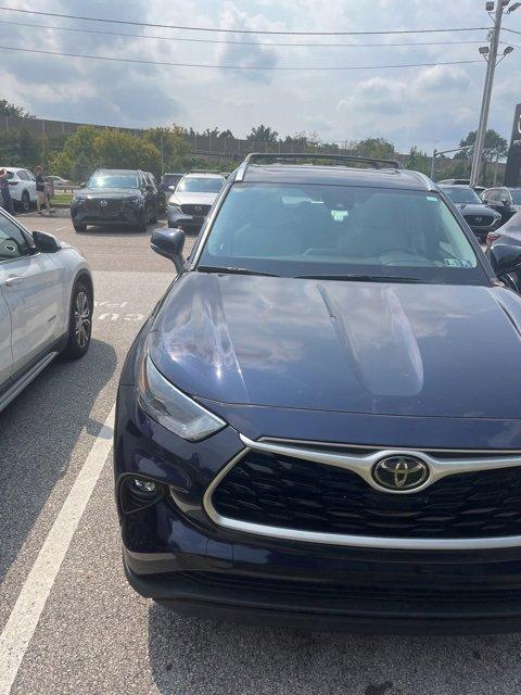 2021 Toyota Highlander Vehicle Photo in Trevose, PA 19053