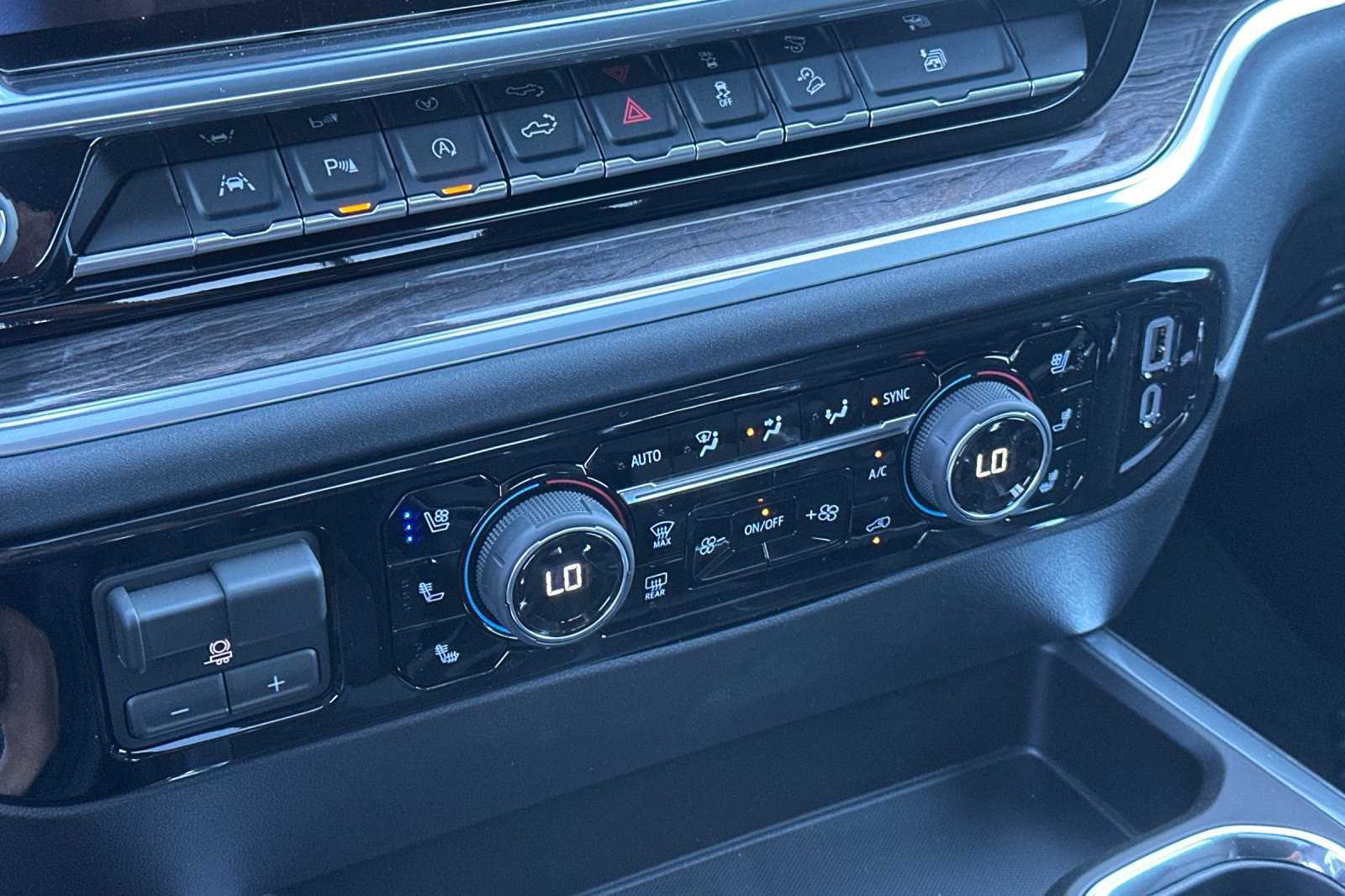 2026 Chevrolet Silverado 1500 LTZ - Photo 20