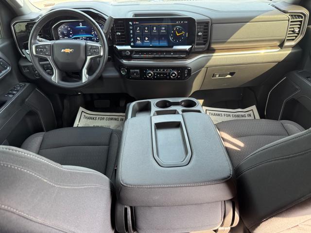 2023 Chevrolet Silverado 1500 Vehicle Photo in COLUMBIA, MO 65203-3903