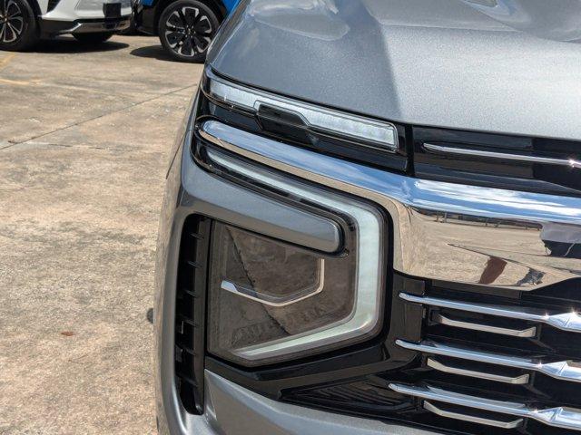 2025 Chevrolet Suburban Vehicle Photo in BRUNSWICK, GA 31525-1881