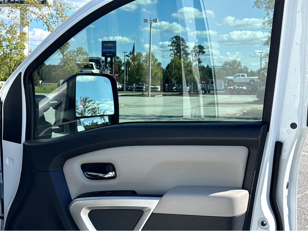 2024 Nissan Titan Vehicle Photo in POOLER, GA 31322-3252