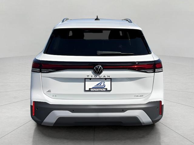 2025 Volkswagen Tiguan Vehicle Photo in Oshkosh, WI 54904