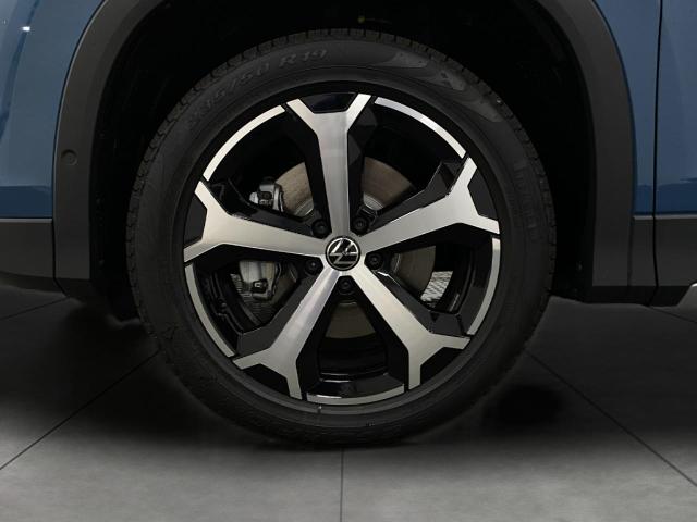 2025 Volkswagen Tiguan Vehicle Photo in Appleton, WI 54913