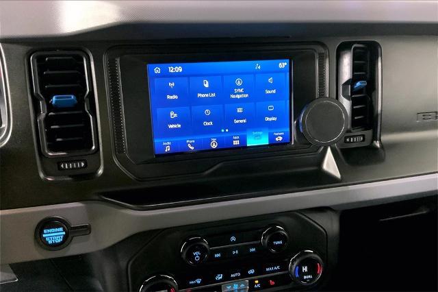 2023 Ford Bronco Vehicle Photo in Lees Summit, MO 64086