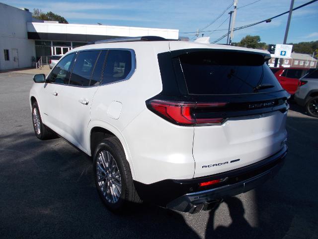 2024 GMC Acadia Vehicle Photo in LOWELL, MA 01852-4336