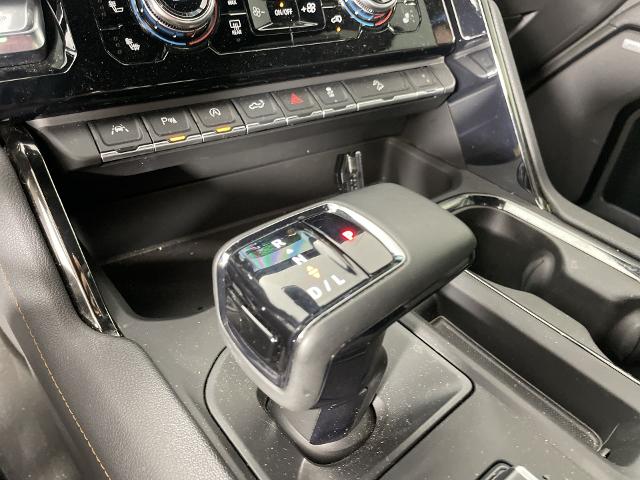 2025 GMC Sierra 1500 Vehicle Photo in GILBERT, AZ 85297-0402