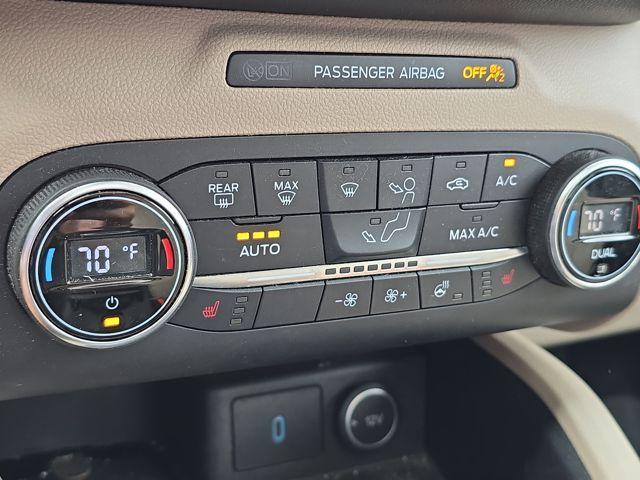 2020 Ford Escape Vehicle Photo in Pleasant Hills, PA 15236