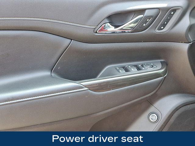 2021 GMC Acadia Vehicle Photo in DANBURY, CT 06810-5034