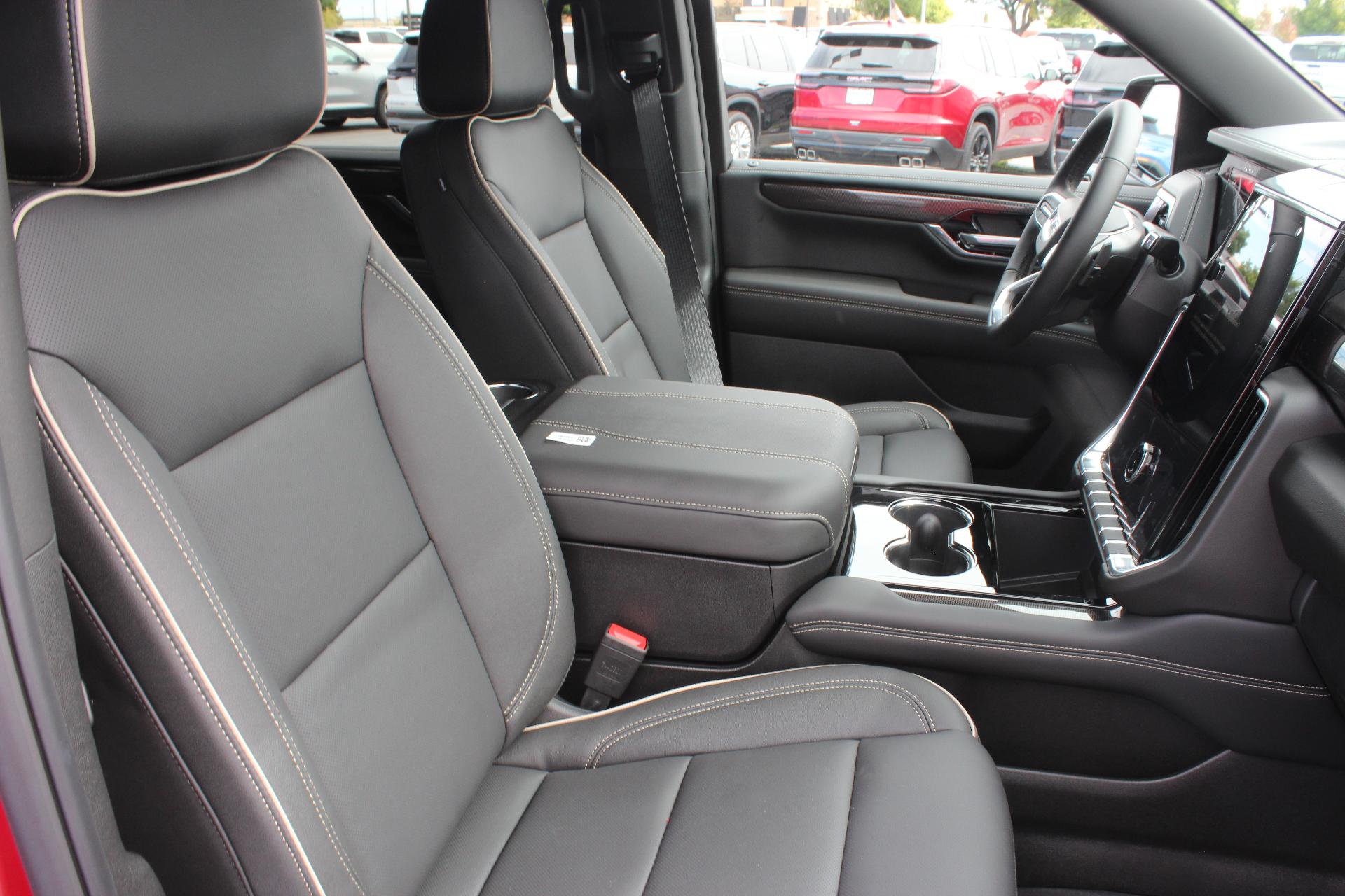 2026 GMC Yukon XL Vehicle Photo in AURORA, CO 80012-4011