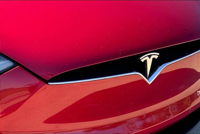 2021 Tesla Model X Vehicle Photo in TOPEKA, KS 66609-0000