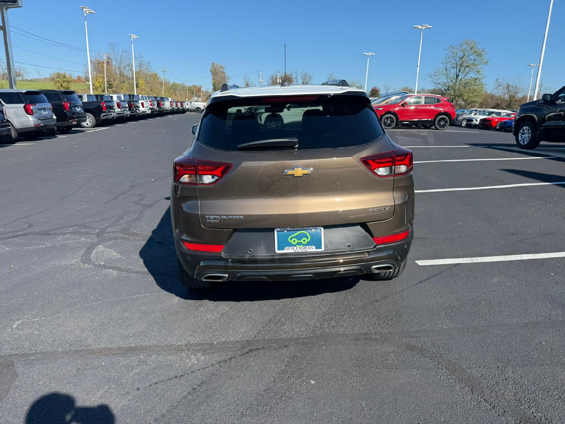2021 Chevrolet Trailblazer photo 4 of 37