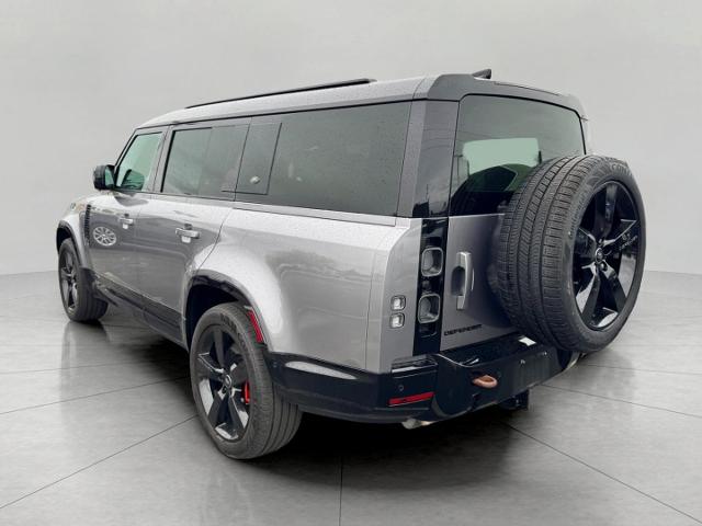2023 Defender Vehicle Photo in Appleton, WI 54913