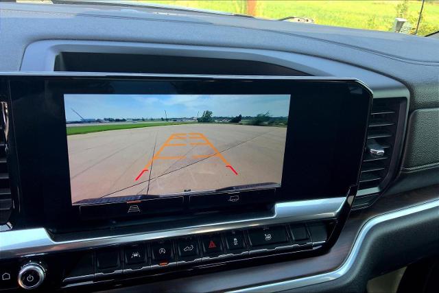 2022 GMC Sierra 1500 Vehicle Photo in TOPEKA, KS 66609-0000