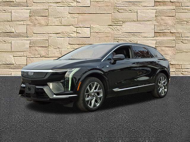 2025 Cadillac OPTIQ Vehicle Photo in DANBURY, CT 06810-5034