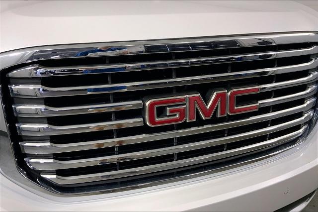 2020 GMC Yukon XL Vehicle Photo in Lees Summit, MO 64086