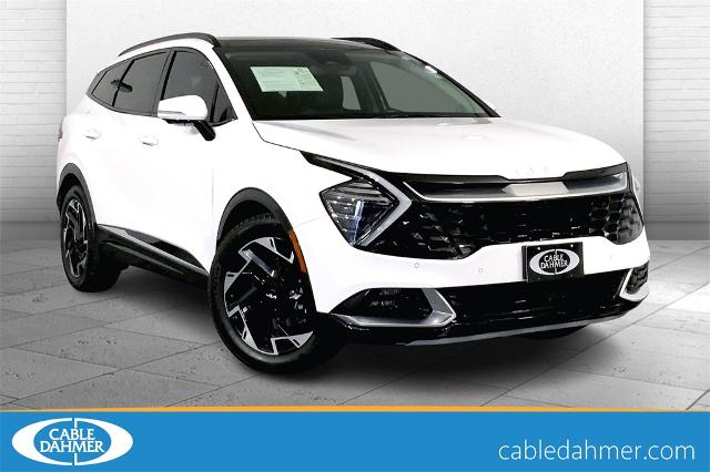 2023 Kia Sportage Vehicle Photo in Lees Summit, MO 64086