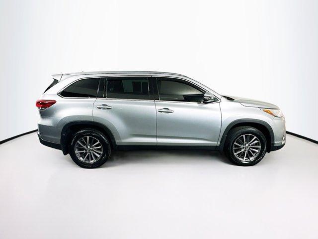 2019 Toyota Highlander Vehicle Photo in Flemington, NJ 08822