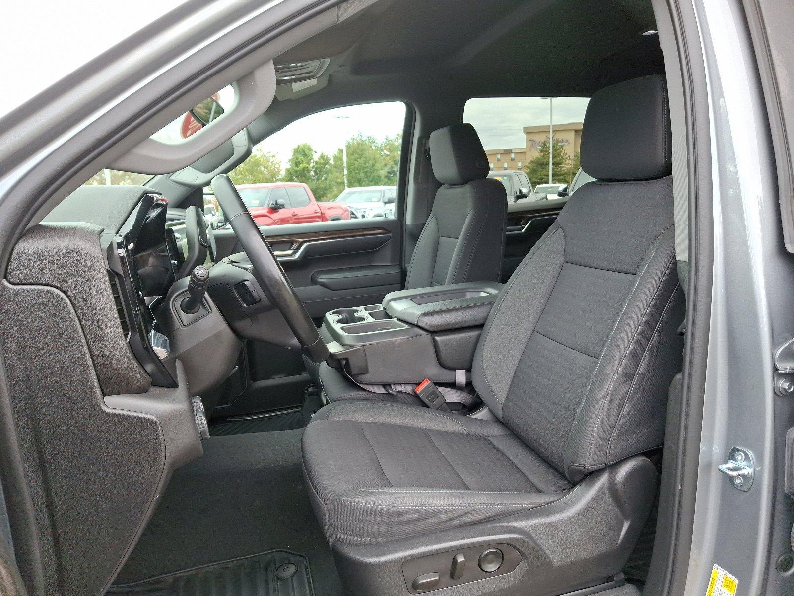 2023 Chevrolet Silverado 1500 Vehicle Photo in Trevose, PA 19053