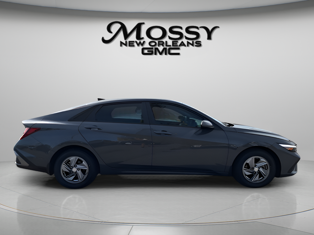 2025 Hyundai Elantra SE - 3