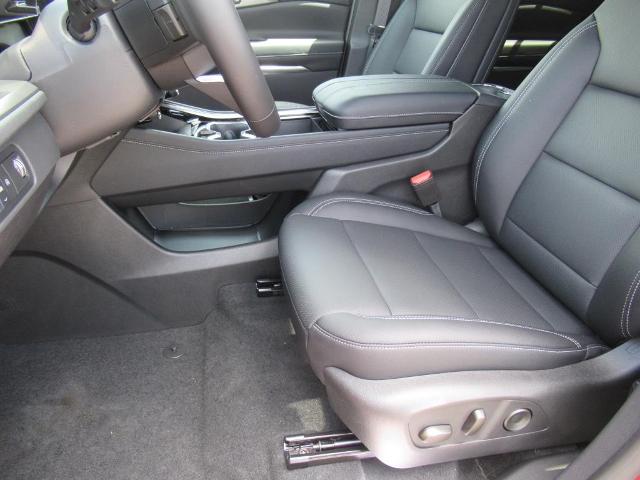 2025 Chevrolet Traverse Vehicle Photo in LEESBURG, FL 34788-4022