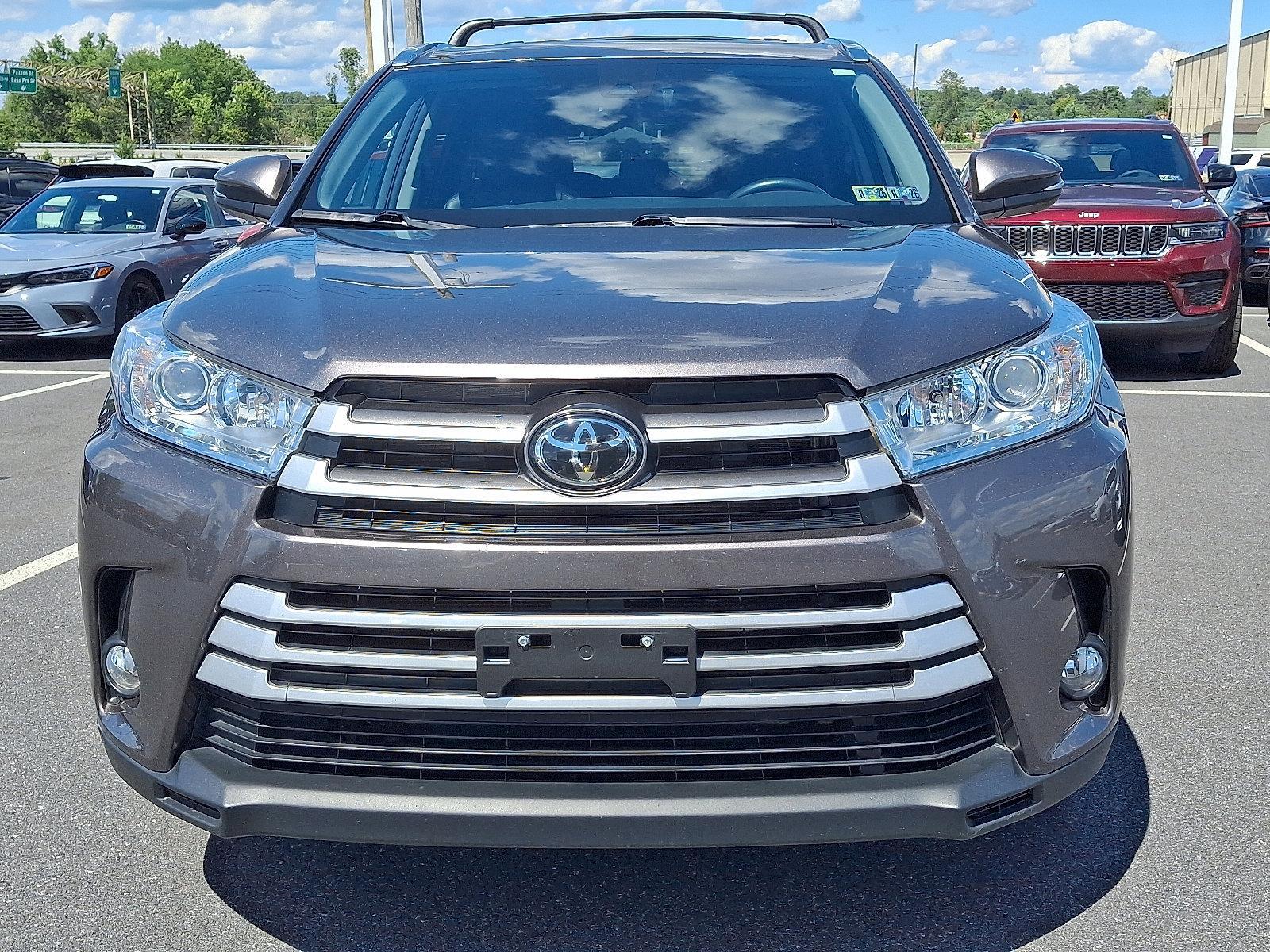 2019 Toyota Highlander Vehicle Photo in Harrisburg, PA 17111