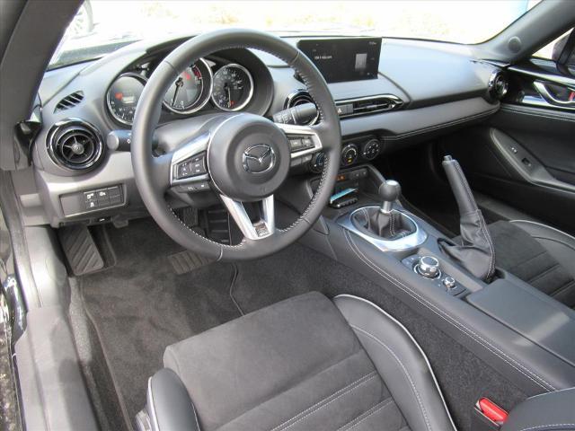 2025 Mazda MX-5 Miata Vehicle Photo in LEESBURG, FL 34788-4022