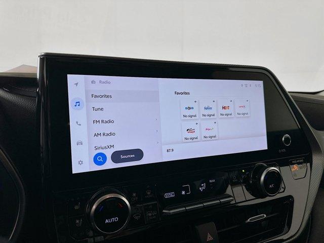 2023 Toyota Highlander Vehicle Photo in Flemington, NJ 08822