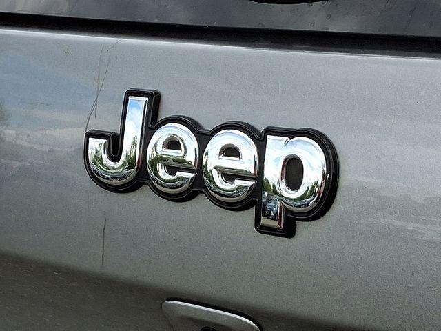 2017 Jeep Cherokee Vehicle Photo in DANBURY, CT 06810-5034