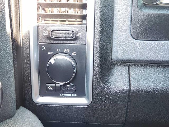2020 Ram 1500 Classic Vehicle Photo in DENTON, TX 76210-9321