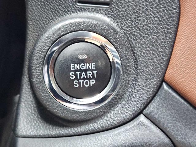 2024 Subaru Outback Vehicle Photo in DENTON, TX 76210-9321