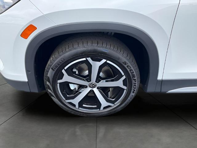 2025 Volkswagen Tiguan Vehicle Photo in Oshkosh, WI 54904