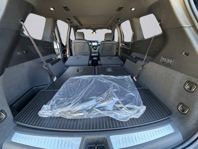 2025 Cadillac XT6 Vehicle Photo in LEOMINSTER, MA 01453-2952