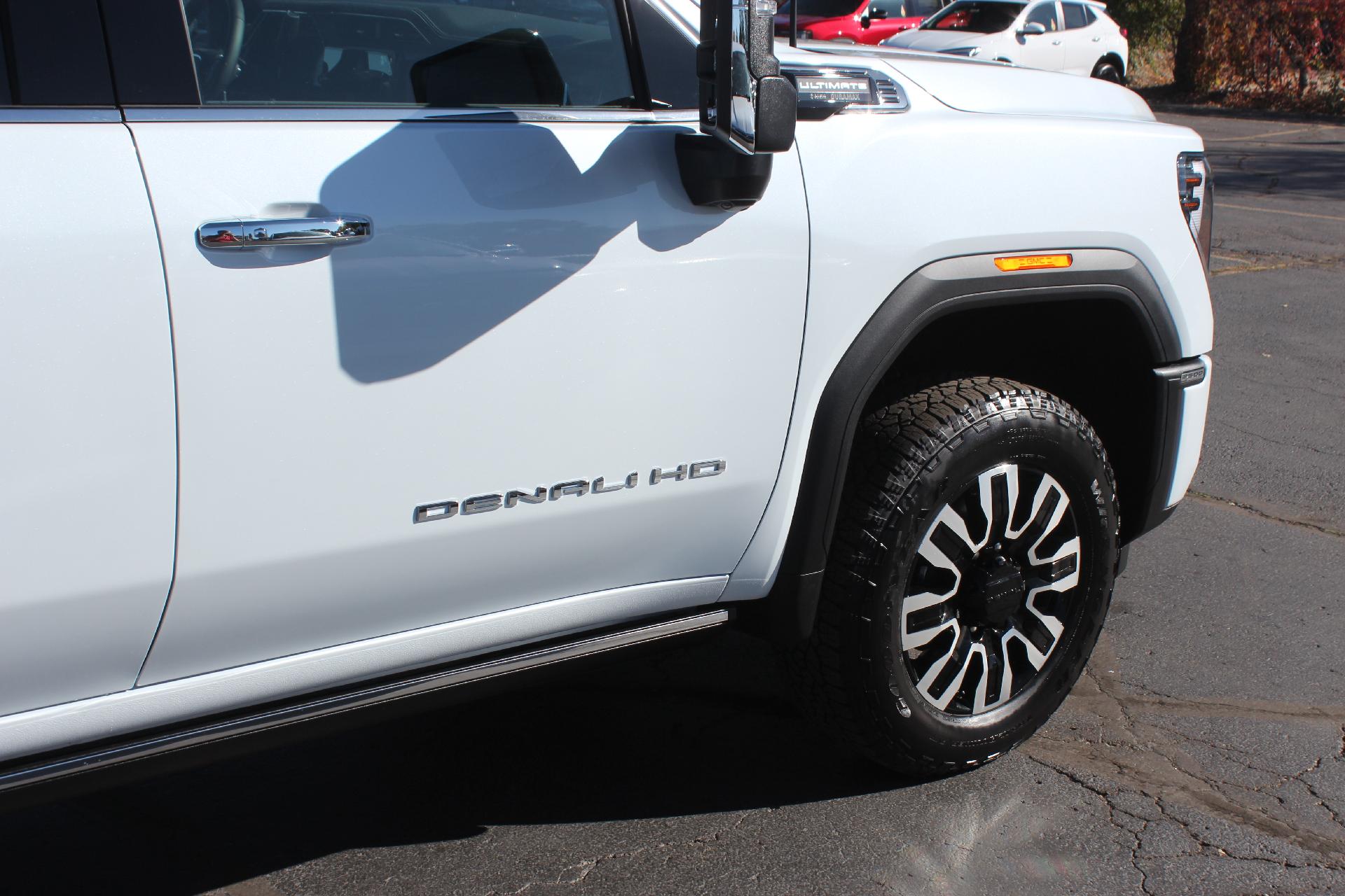 2026 GMC Sierra 2500 HD Vehicle Photo in AURORA, CO 80012-4011