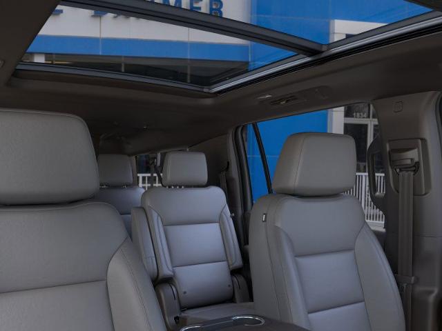 2025 Chevrolet Suburban Vehicle Photo in INDEPENDENCE, MO 64055-1314