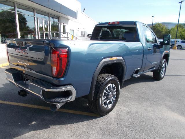 2025 GMC Sierra 3500HD Vehicle Photo in LOWELL, MA 01852-4336