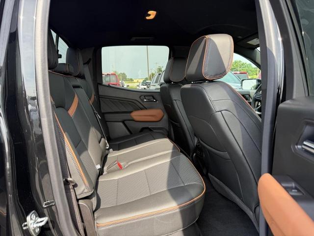 2025 GMC Canyon Vehicle Photo in COLUMBIA, MO 65203-3903