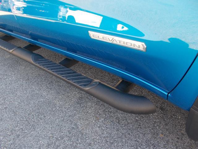 2022 GMC Sierra 1500 Vehicle Photo in LOWELL, MA 01852-4336