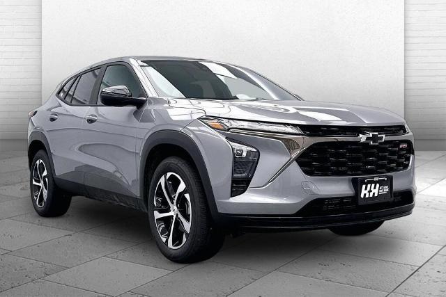 Sterling Gray Metallic 2026 Chevrolet Trax SUV / Crossover Front-Wheel Drive 6-Speed Automatic