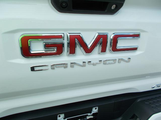 2026 GMC Canyon Vehicle Photo in LOWELL, MA 01852-4336